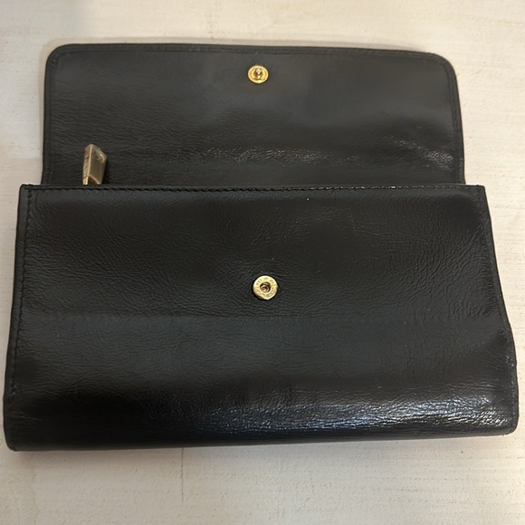 Marc Jacobs Black Bifold Clasp Long Wallet - Picture 3 of 11